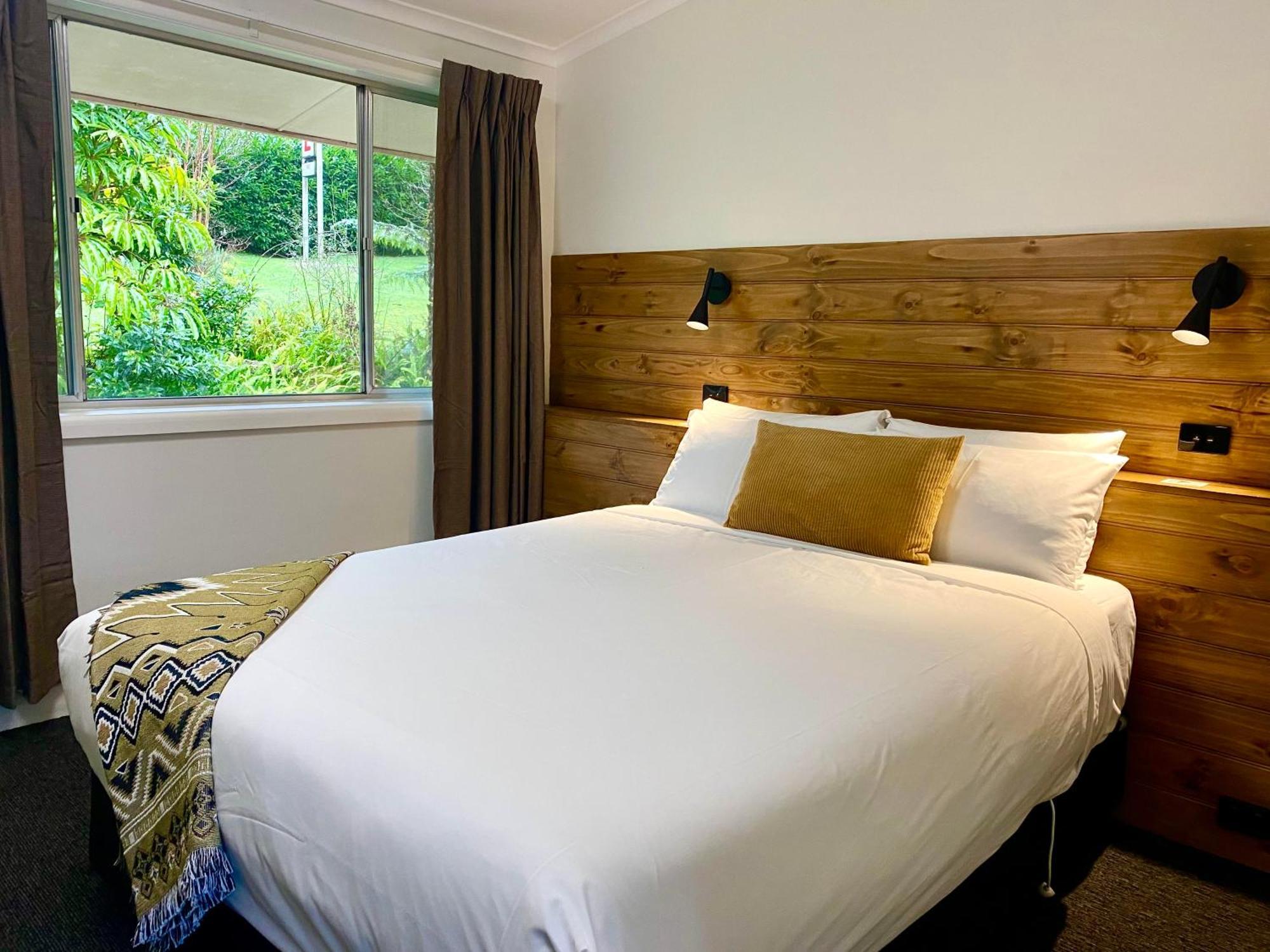 The Warby, Where Mid-Century Style Meets The Mountains Warburton Rom bilde